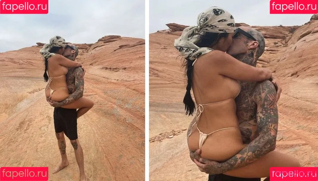 Kourtney Kardashian / kourtney_kardashian / kourtneykardash Onlyfans Photo Gallery 
