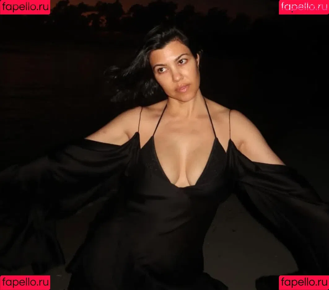 Kourtney Kardashian / kourtney_kardashian / kourtneykardash Onlyfans Photo Gallery 