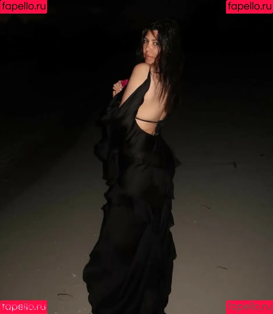 Kourtney Kardashian / kourtney_kardashian / kourtneykardash Onlyfans Photo Gallery 