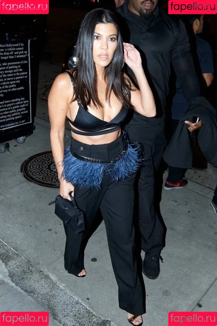 Kourtney Kardashian / kourtney_kardashian / kourtneykardash Onlyfans Photo Gallery 