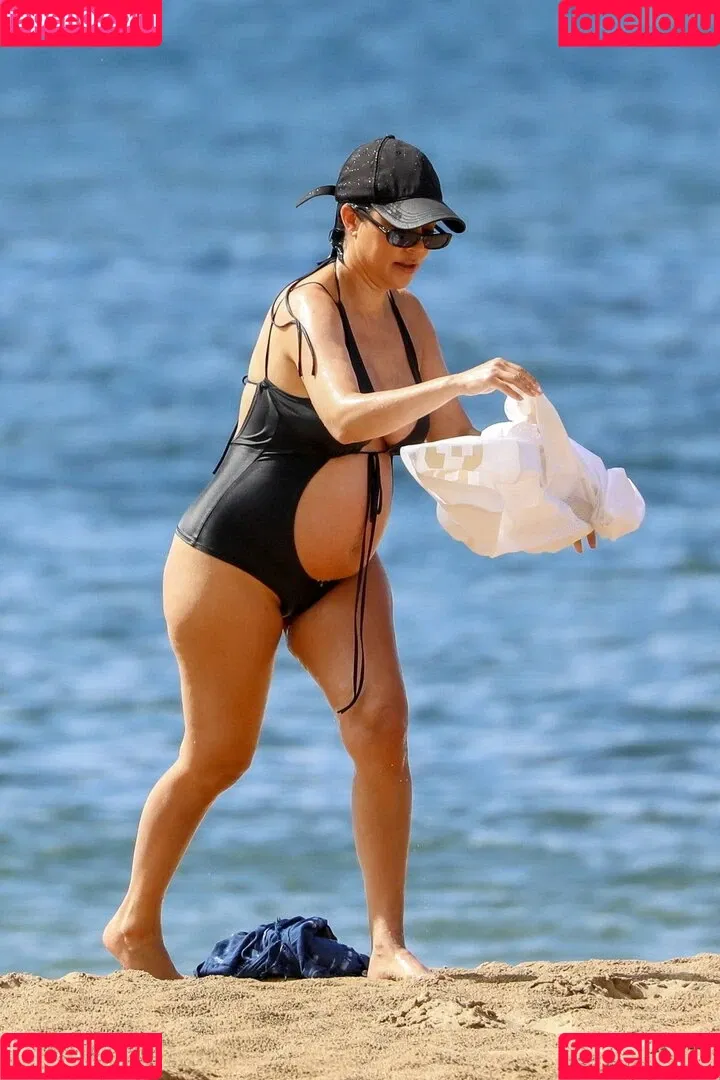Kourtney Kardashian / kourtney_kardashian / kourtneykardash Onlyfans Photo Gallery 
