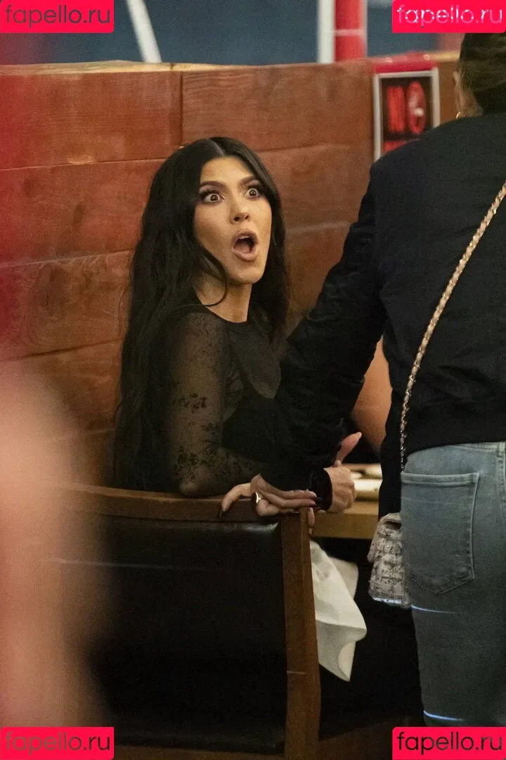 Kourtney Kardashian / kourtney_kardashian / kourtneykardash Onlyfans Photo Gallery 