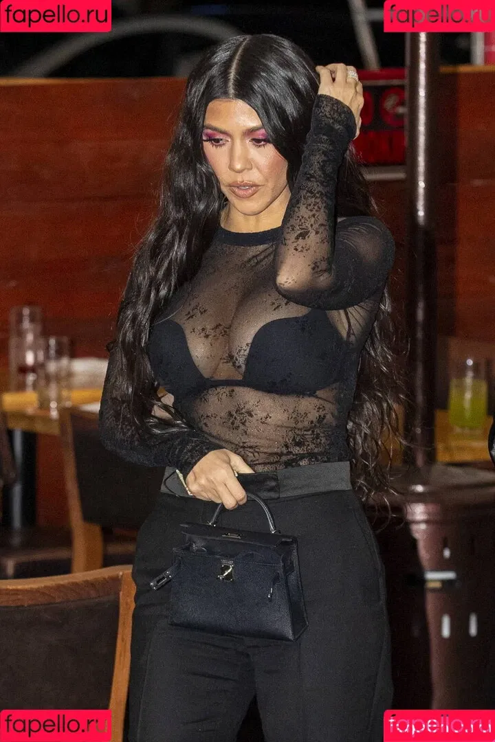 Kourtney Kardashian / kourtney_kardashian / kourtneykardash Onlyfans Photo Gallery 