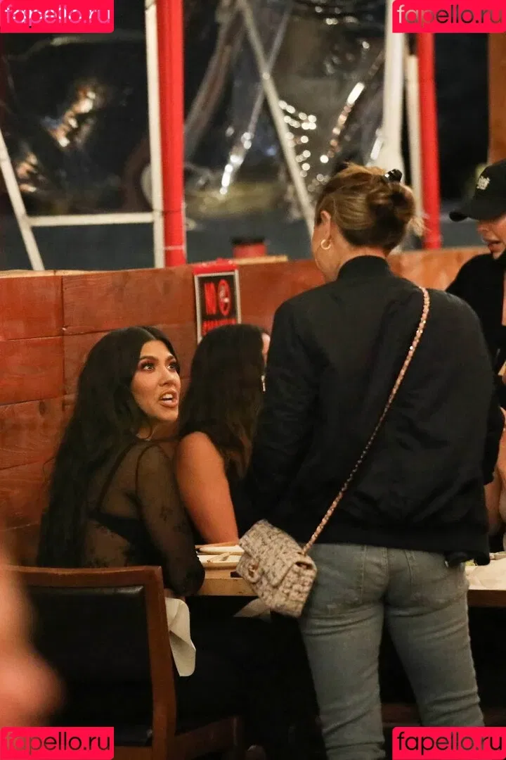 Kourtney Kardashian / kourtney_kardashian / kourtneykardash Onlyfans Photo Gallery 