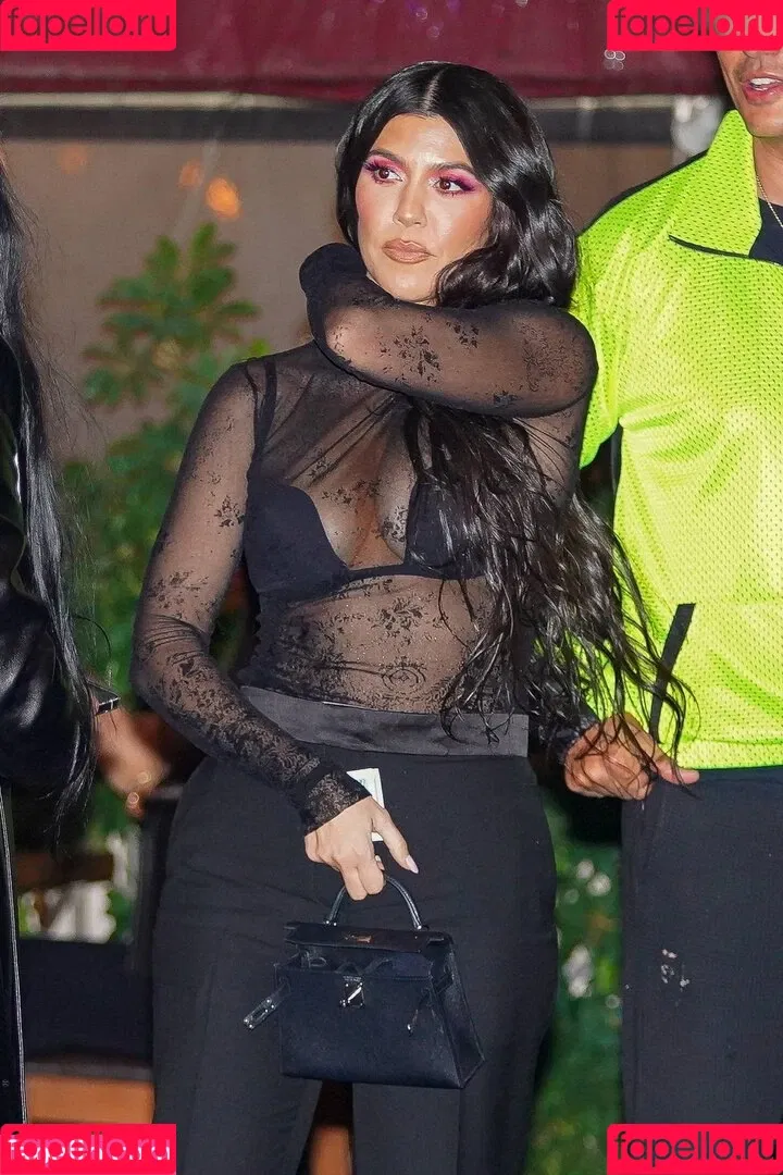 Kourtney Kardashian / kourtney_kardashian / kourtneykardash Onlyfans Photo Gallery 