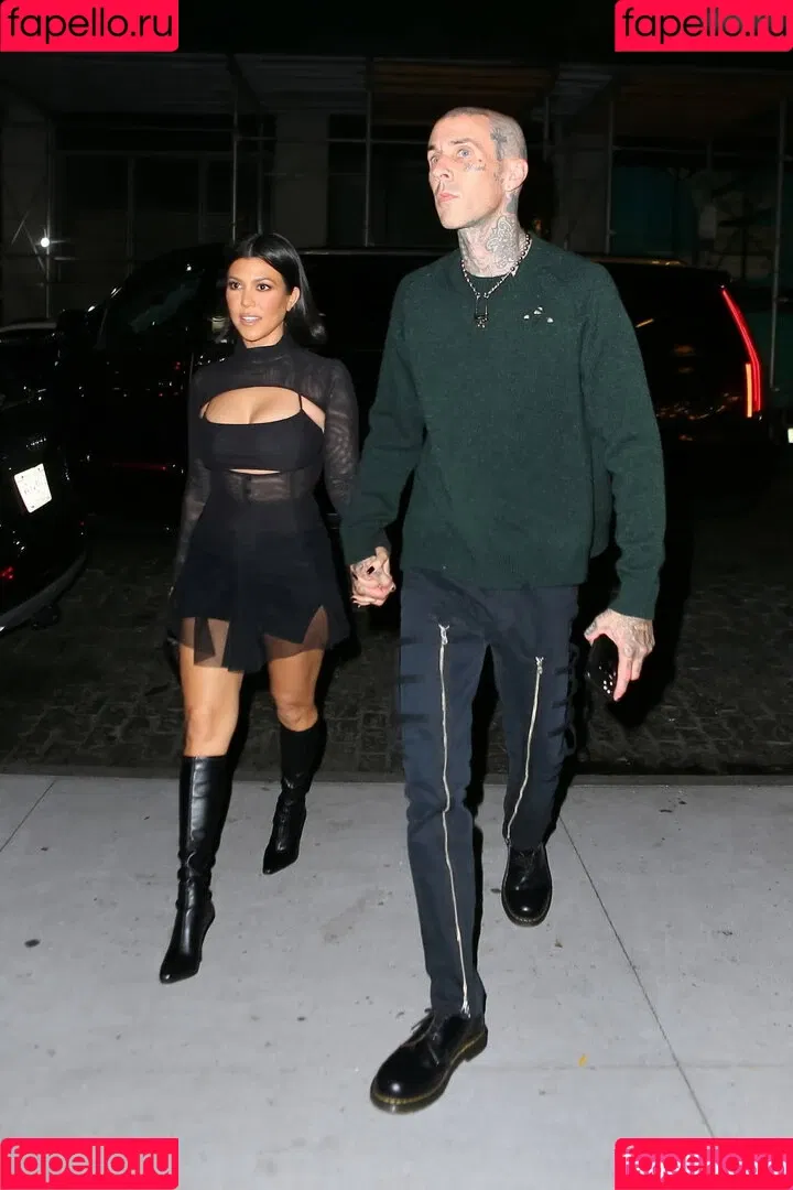 Kourtney Kardashian / kourtney_kardashian / kourtneykardash Onlyfans Photo Gallery 