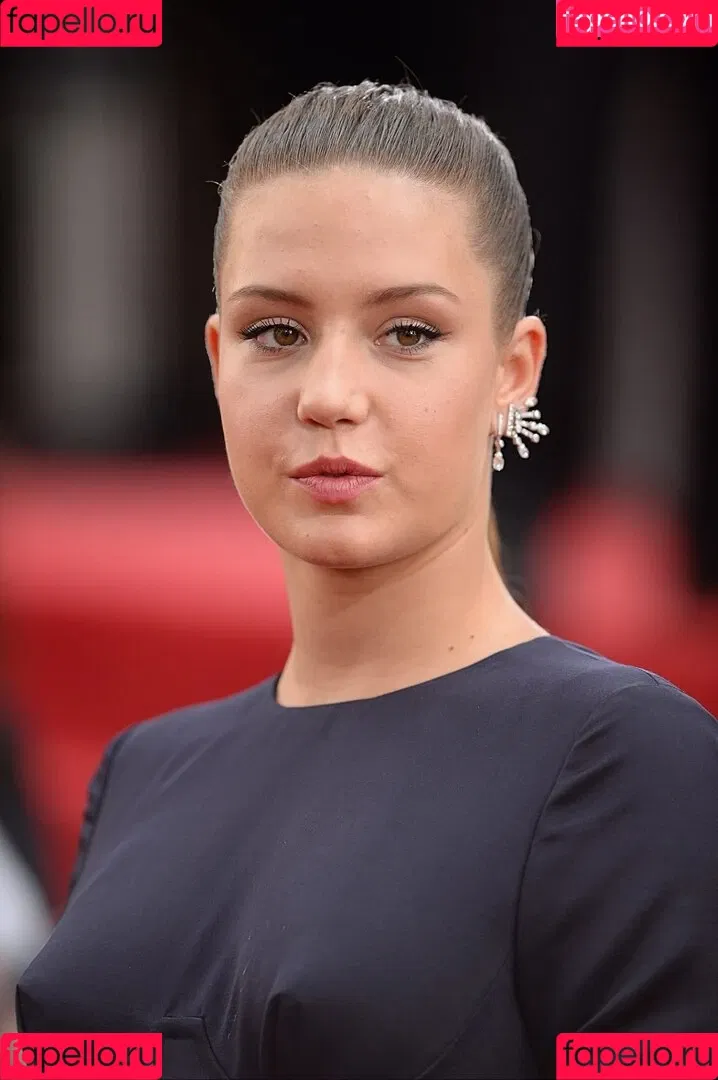 Adèle Exarchopoulos / adeleexarchopoulos / adeleexaroff Onlyfans Photo Gallery 