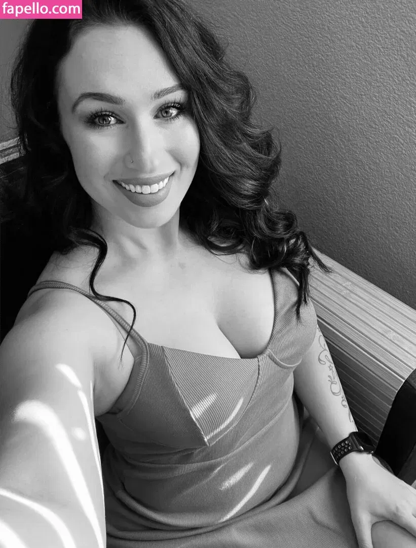 Gymkitten112190 / Sheila Marie Onlyfans Photo Gallery 