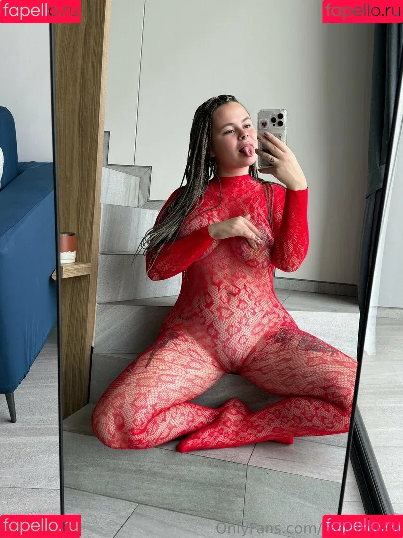 Nicole Kelly / kelly_muur / kellymuur Onlyfans Photo Gallery 