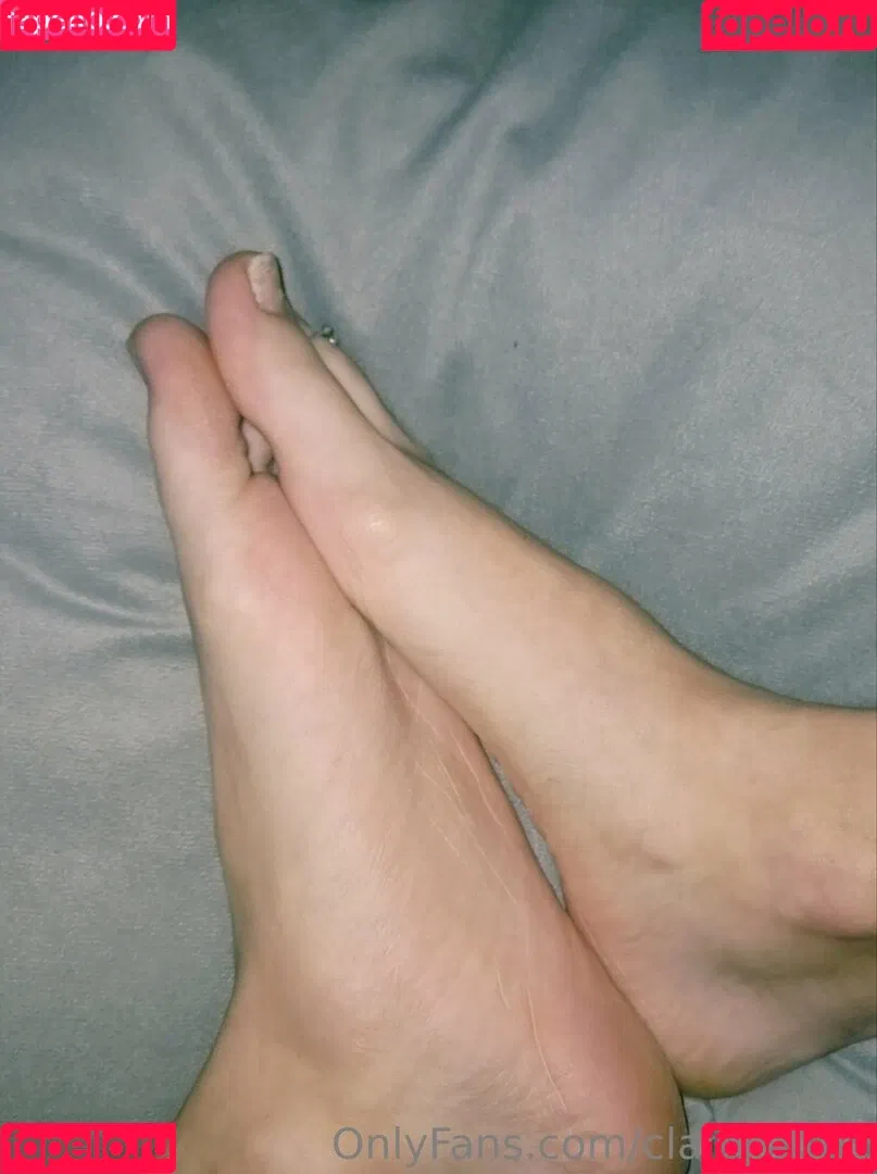 clarita.feet / visitsantaclarita Onlyfans Photo Gallery 