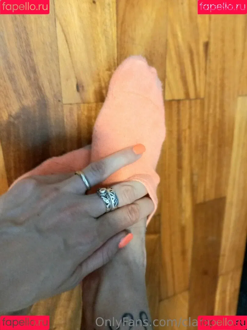 clarita.feet / visitsantaclarita Onlyfans Photo Gallery 