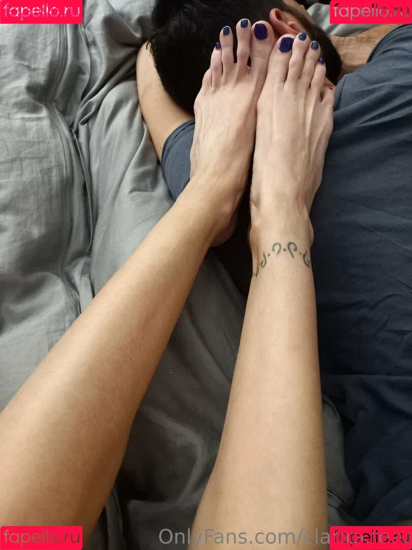 clarita.feet / visitsantaclarita Onlyfans Photo Gallery 
