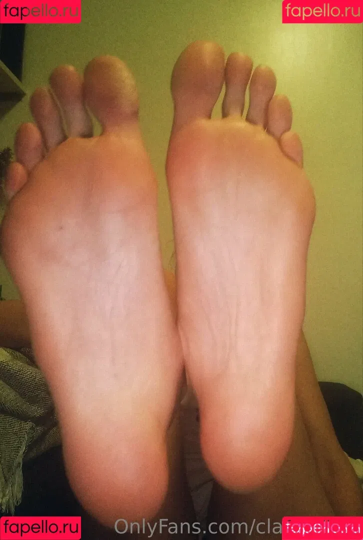 clarita.feet / visitsantaclarita Onlyfans Photo Gallery 
