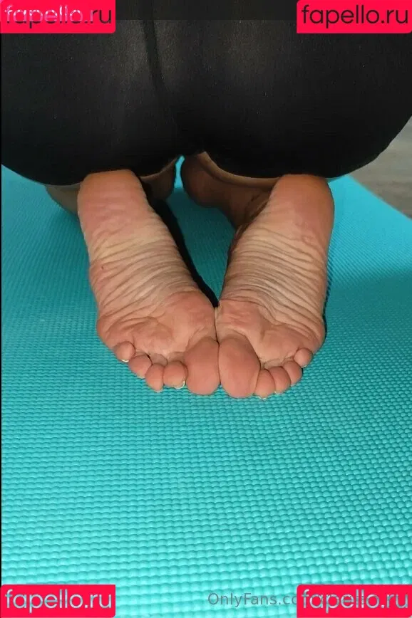clarita.feet / visitsantaclarita Onlyfans Photo Gallery 