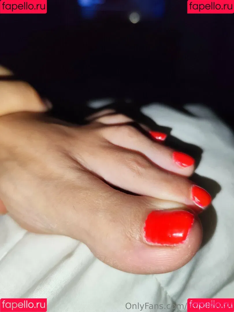 clarita.feet / visitsantaclarita Onlyfans Photo Gallery 