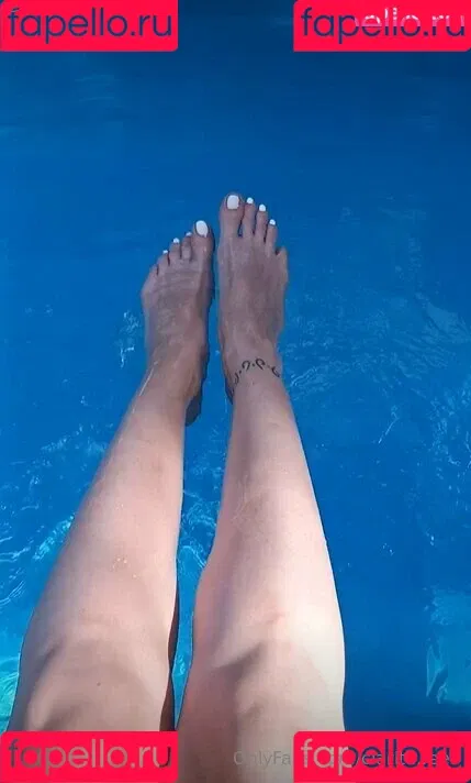 clarita.feet / visitsantaclarita Onlyfans Photo Gallery 