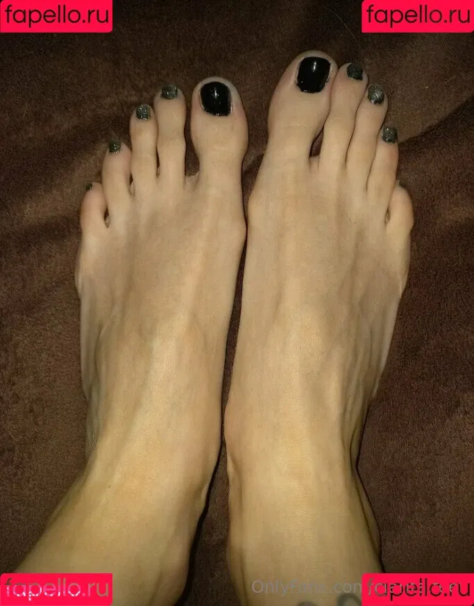 clarita.feet / visitsantaclarita Onlyfans Photo Gallery 