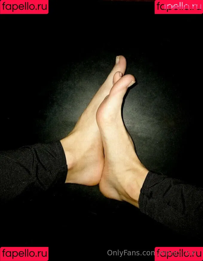 clarita.feet / visitsantaclarita Onlyfans Photo Gallery 