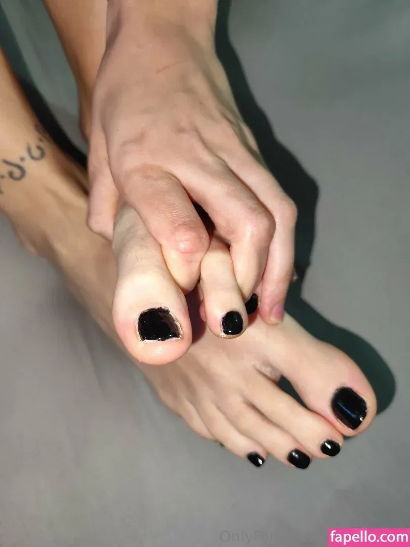 clarita.feet / visitsantaclarita Onlyfans Photo Gallery 
