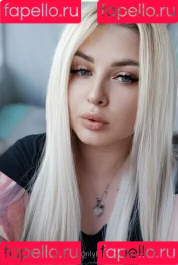 queen_charly / thequeencharly Onlyfans Photo Gallery 