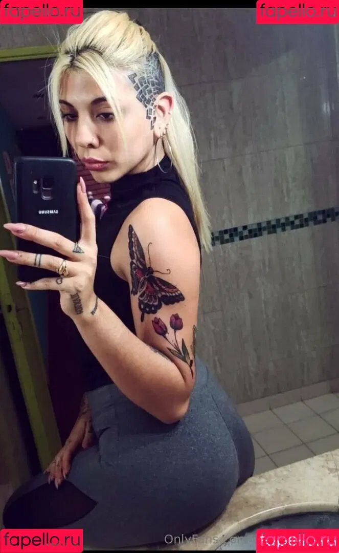 queen_charly / thequeencharly Onlyfans Photo Gallery 