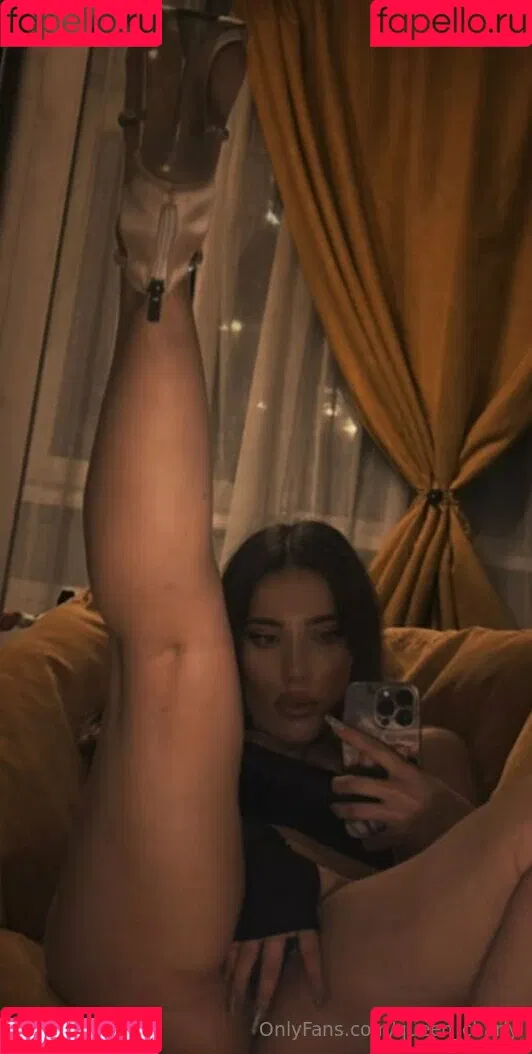 queen_charly / thequeencharly Onlyfans Photo Gallery 