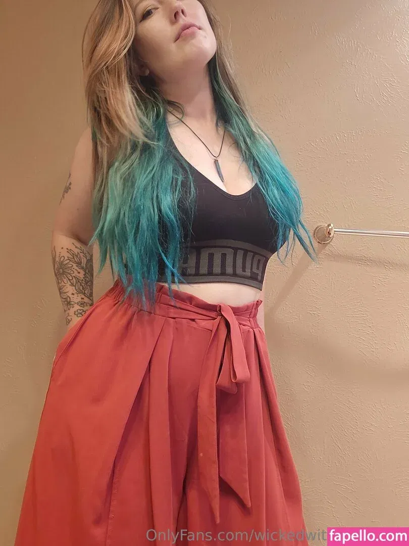 iamwickedwitch / wickedwitchywoman Onlyfans Photo Gallery 