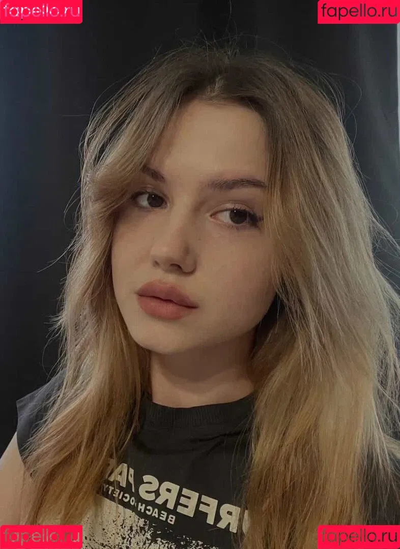 Pure Beauty / purebeautye / purebeautypurebeauty Onlyfans Photo Gallery 