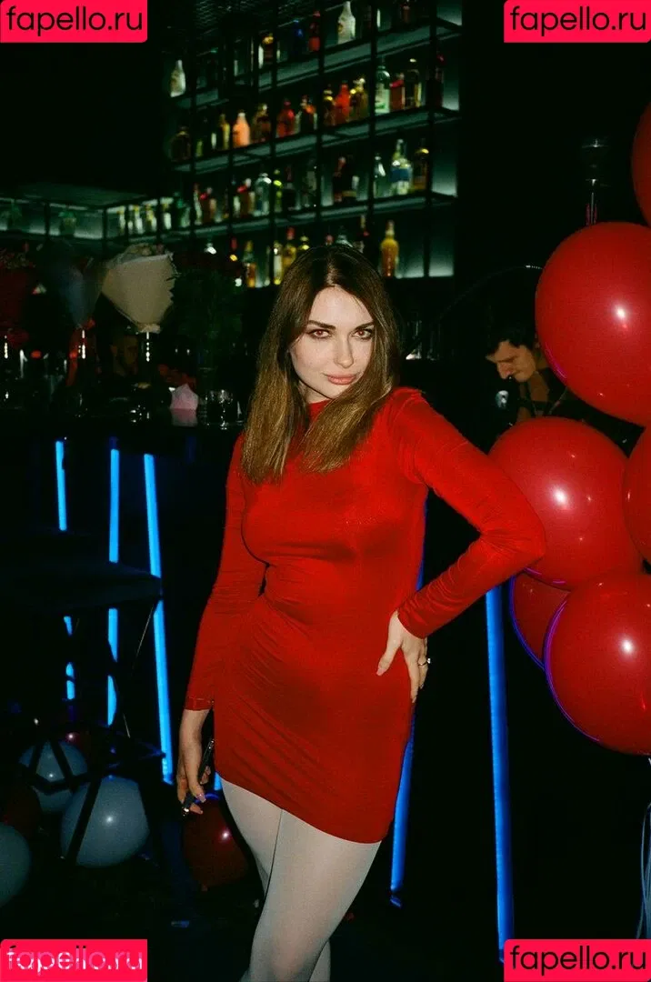Ahrinyan / Arina Berdnikova / nyasharisha Onlyfans Photo Gallery 