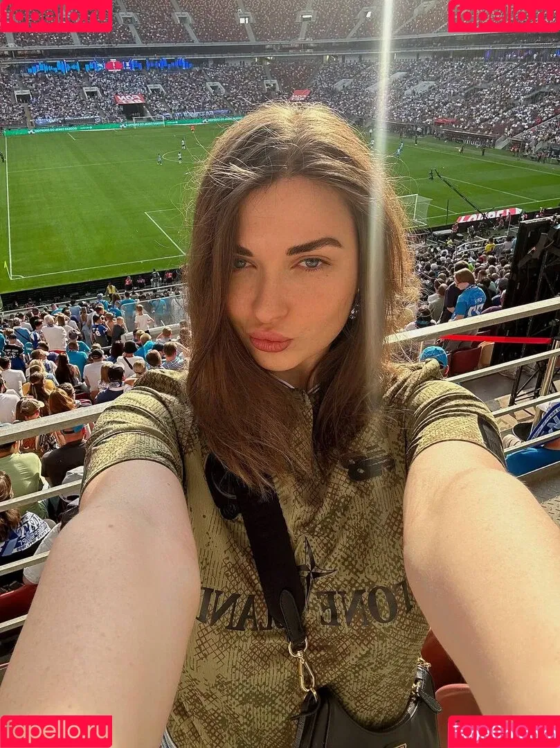 Ahrinyan / Arina Berdnikova / nyasharisha Onlyfans Photo Gallery 