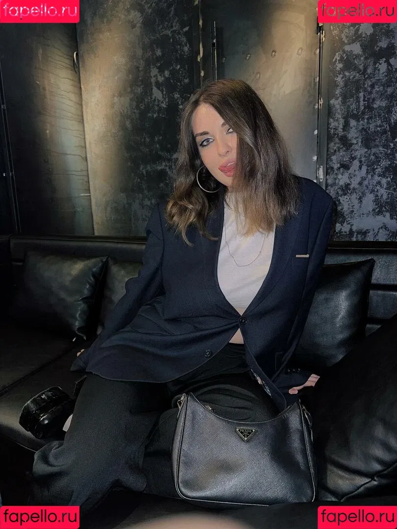 Ahrinyan / Arina Berdnikova / nyasharisha Onlyfans Photo Gallery 