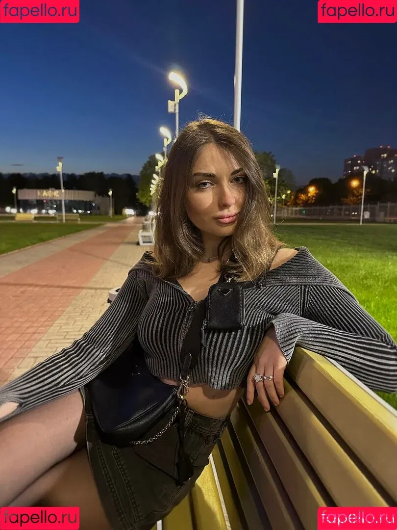 Ahrinyan / Arina Berdnikova / nyasharisha Onlyfans Photo Gallery 