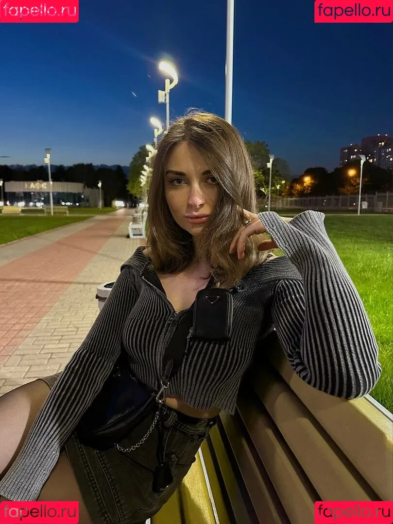 Ahrinyan / Arina Berdnikova / nyasharisha Onlyfans Photo Gallery 