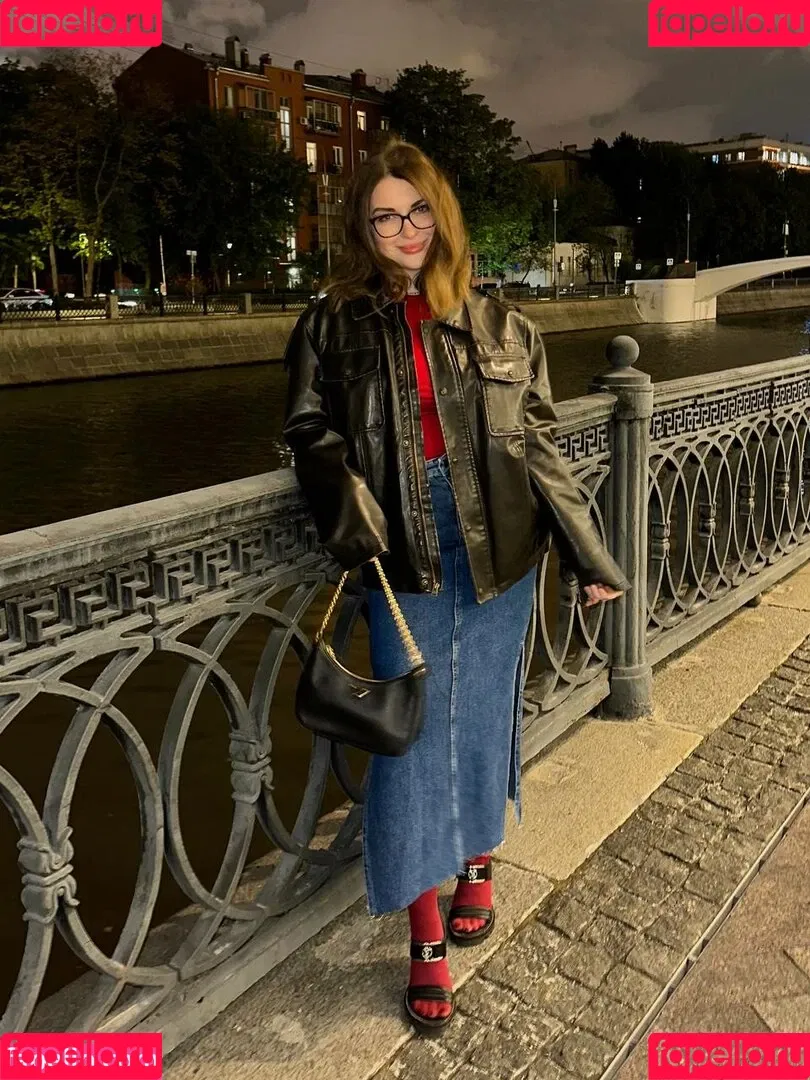 Ahrinyan / Arina Berdnikova / nyasharisha Onlyfans Photo Gallery 