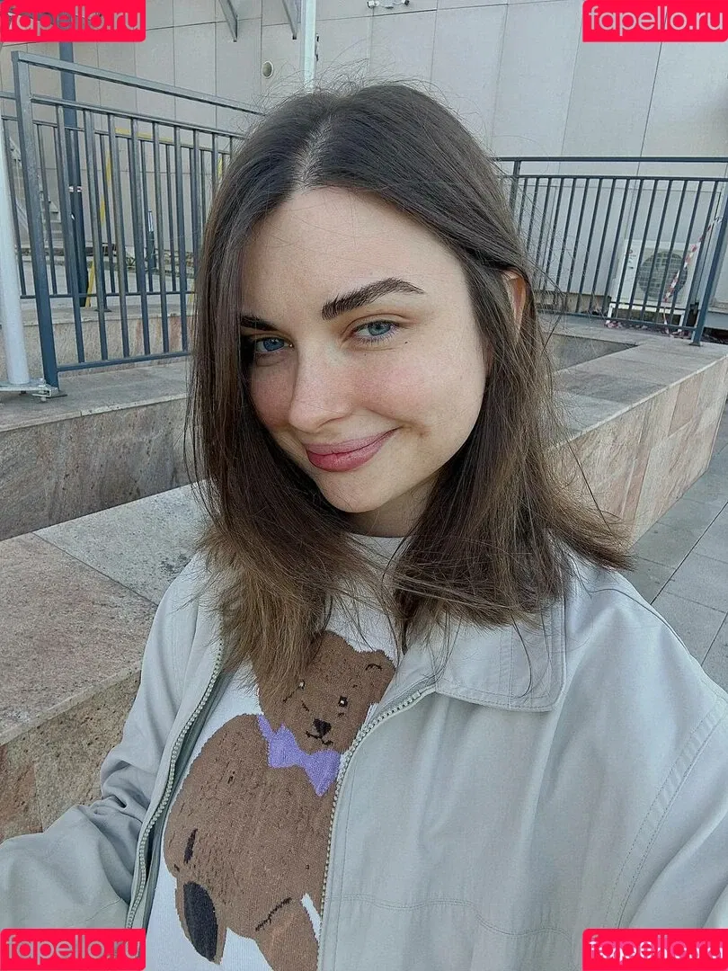 Ahrinyan / Arina Berdnikova / nyasharisha Onlyfans Photo Gallery 
