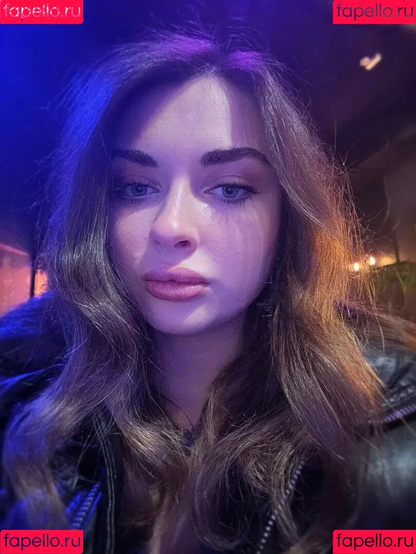 Ahrinyan / Arina Berdnikova / nyasharisha Onlyfans Photo Gallery 