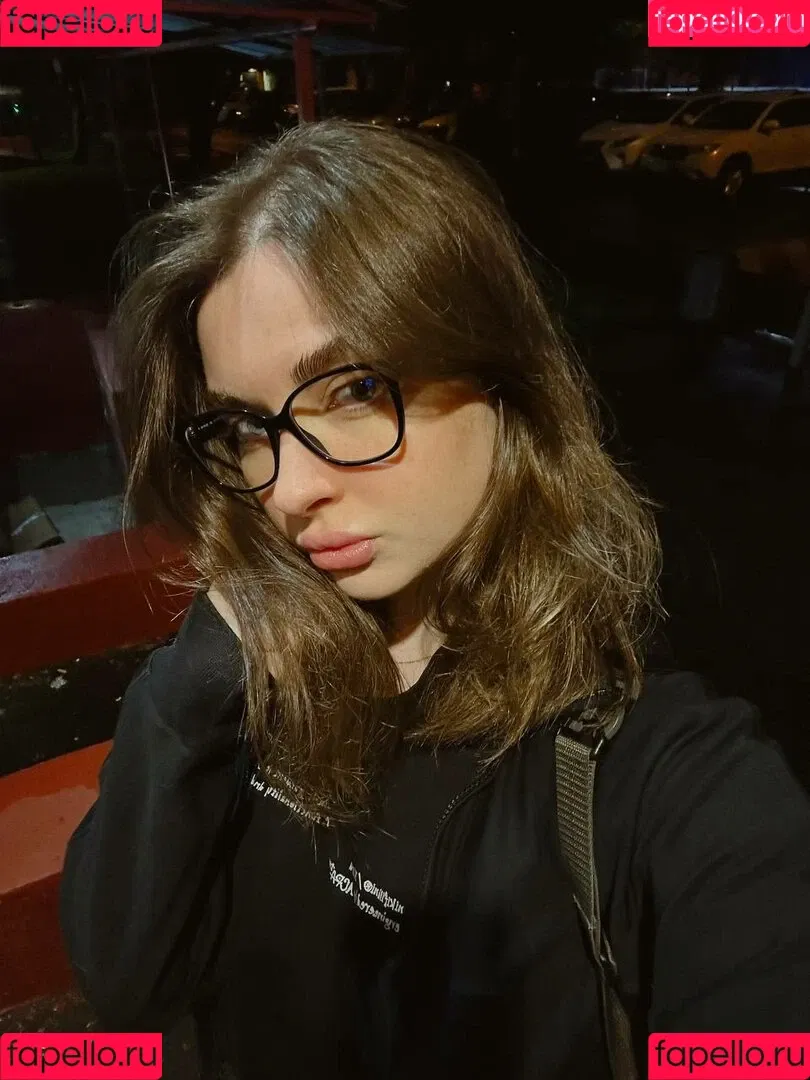 Ahrinyan / Arina Berdnikova / nyasharisha Onlyfans Photo Gallery 
