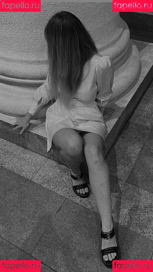 Ahrinyan / Arina Berdnikova / nyasharisha Onlyfans Photo Gallery 