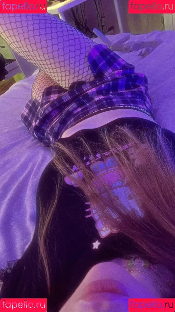Ahrinyan / Arina Berdnikova / nyasharisha Onlyfans Photo Gallery 