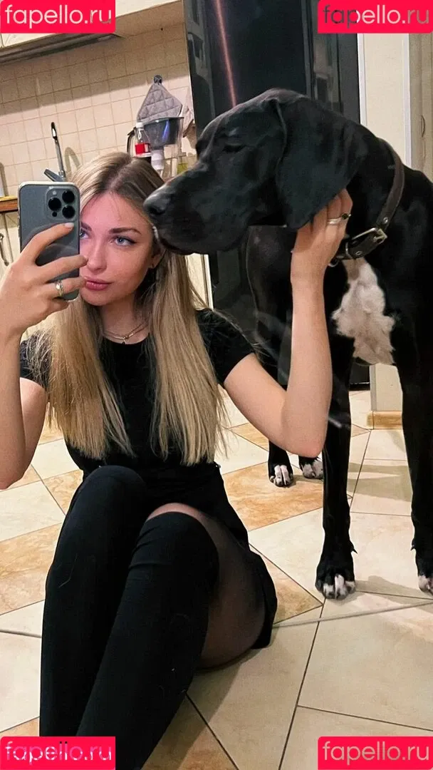 Ahrinyan / Arina Berdnikova / nyasharisha Onlyfans Photo Gallery 