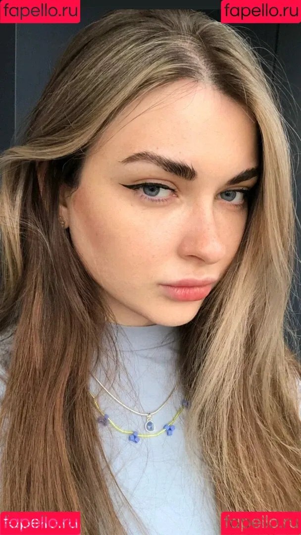 Ahrinyan / Arina Berdnikova / nyasharisha Onlyfans Photo Gallery 