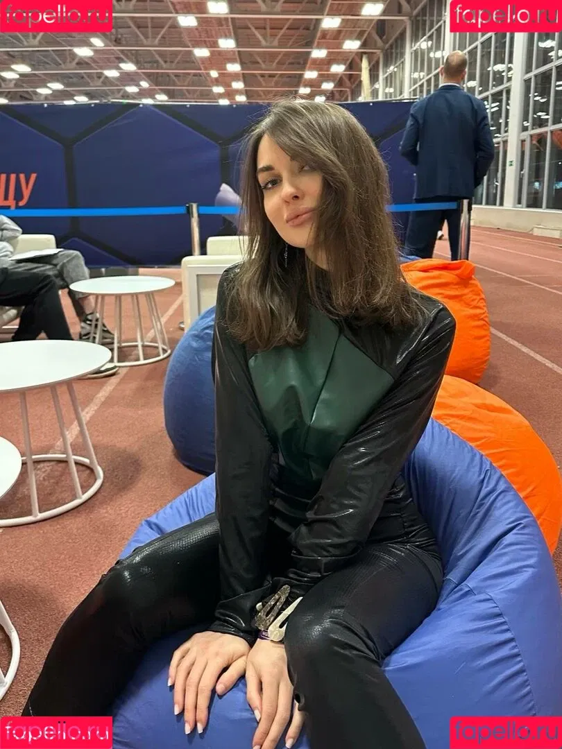 Ahrinyan / Arina Berdnikova / nyasharisha Onlyfans Photo Gallery 