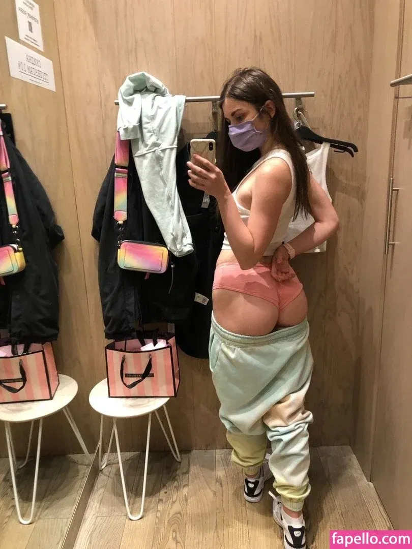 Ahrinyan / Arina Berdnikova / nyasharisha Onlyfans Photo Gallery 