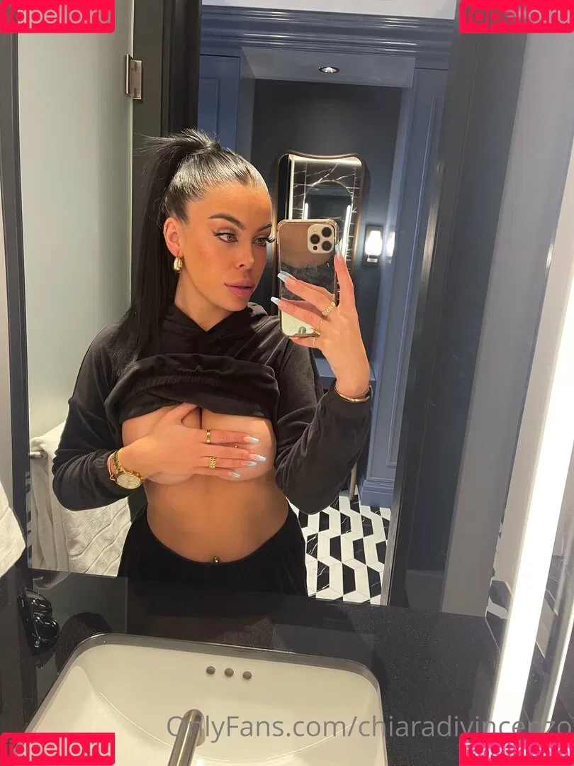 Chiaradivincenzo / chiara_di_vincenzo / germanbabeeee Onlyfans Photo Gallery 