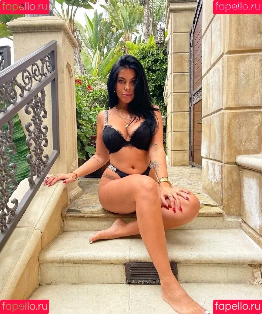 Chiaradivincenzo / chiara_di_vincenzo / germanbabeeee Onlyfans Photo Gallery 