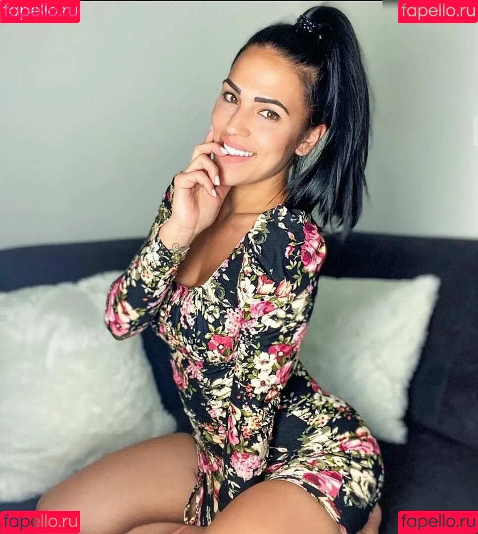 Elena Miras / elena_miras Onlyfans Photo Gallery 