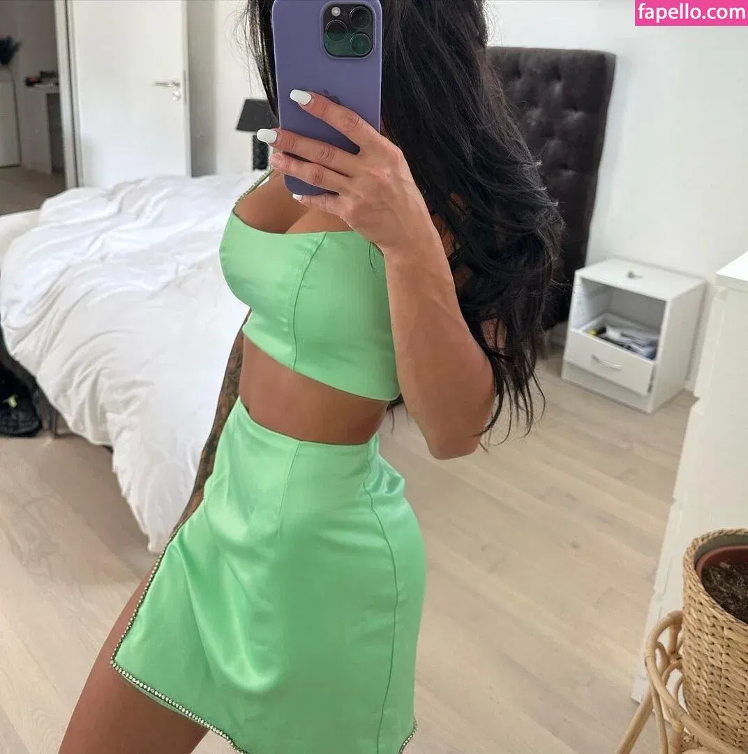 Elena Miras / elena_miras Onlyfans Photo Gallery 