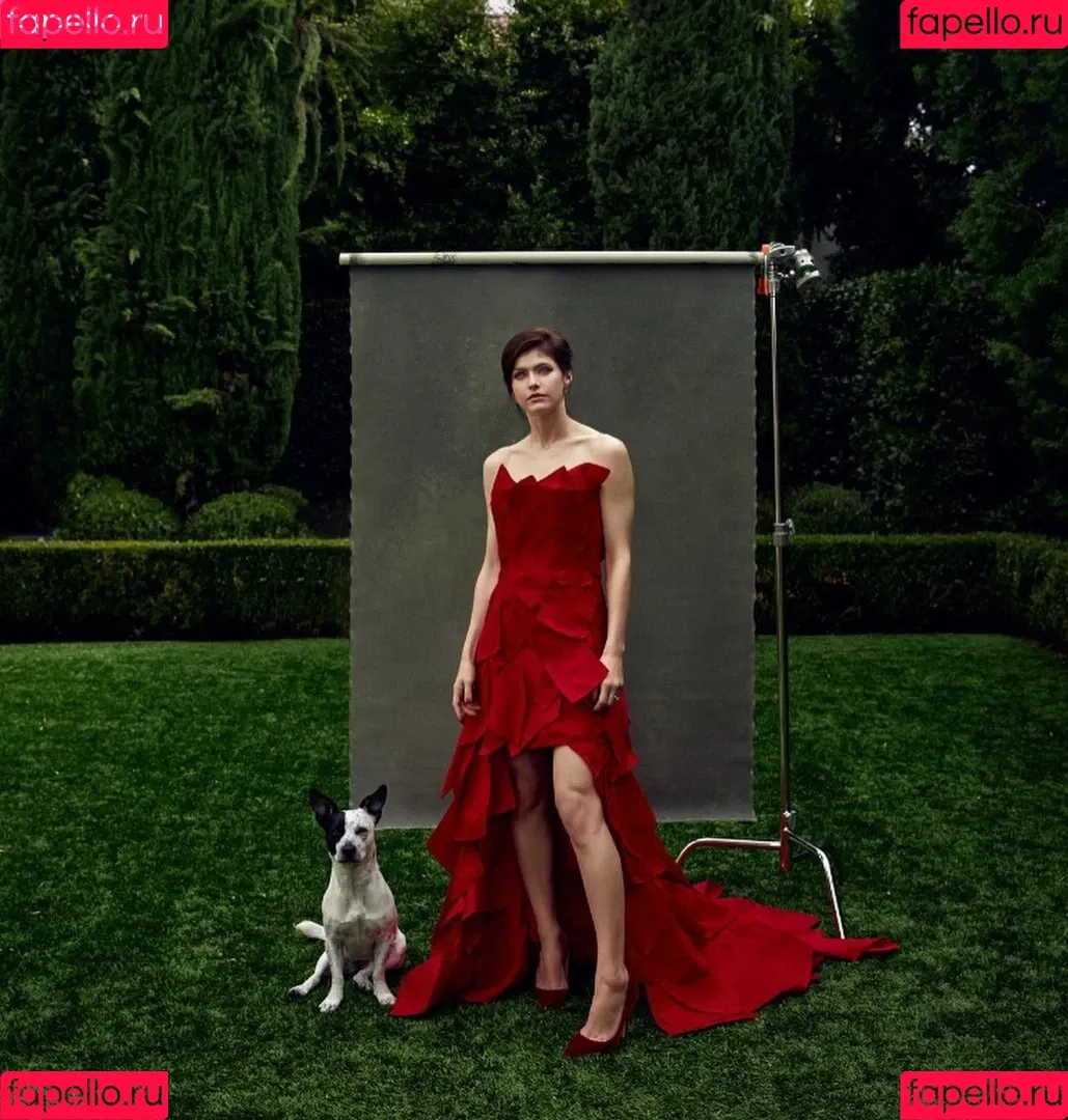 Alexandra Daddario / alexandradaddario Onlyfans Photo Gallery 