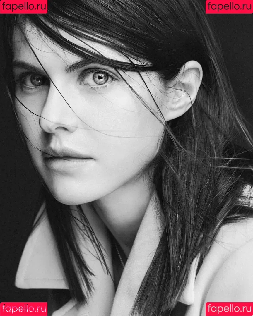 Alexandra Daddario / alexandradaddario Onlyfans Photo Gallery 