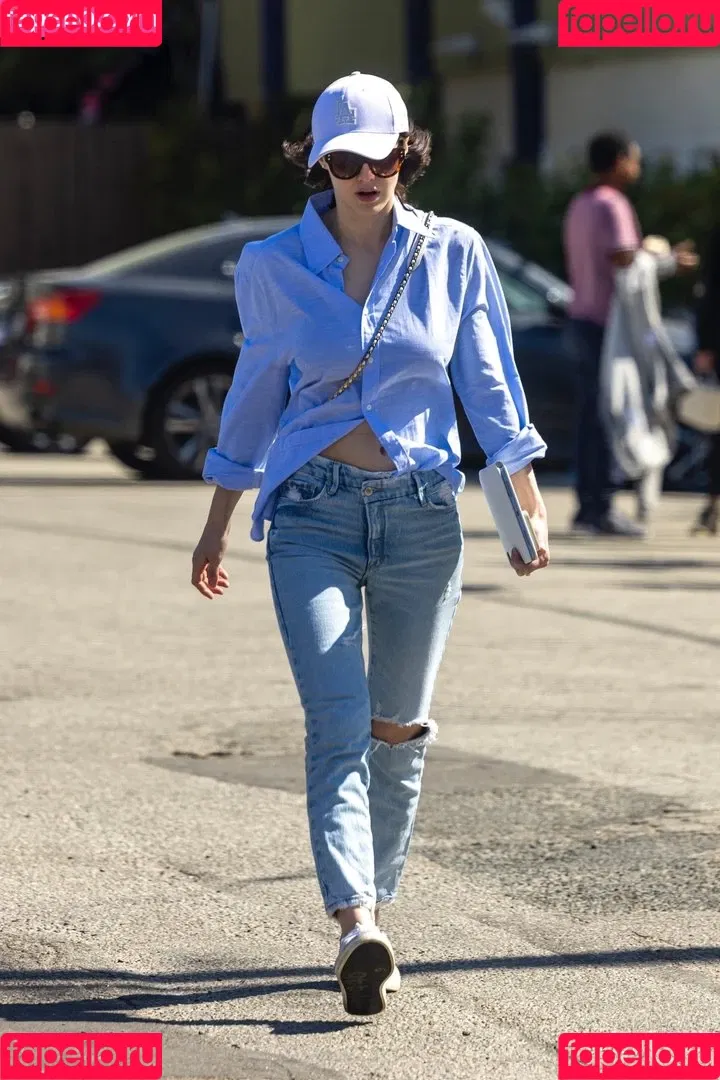 Alexandra Daddario / alexandradaddario Onlyfans Photo Gallery 